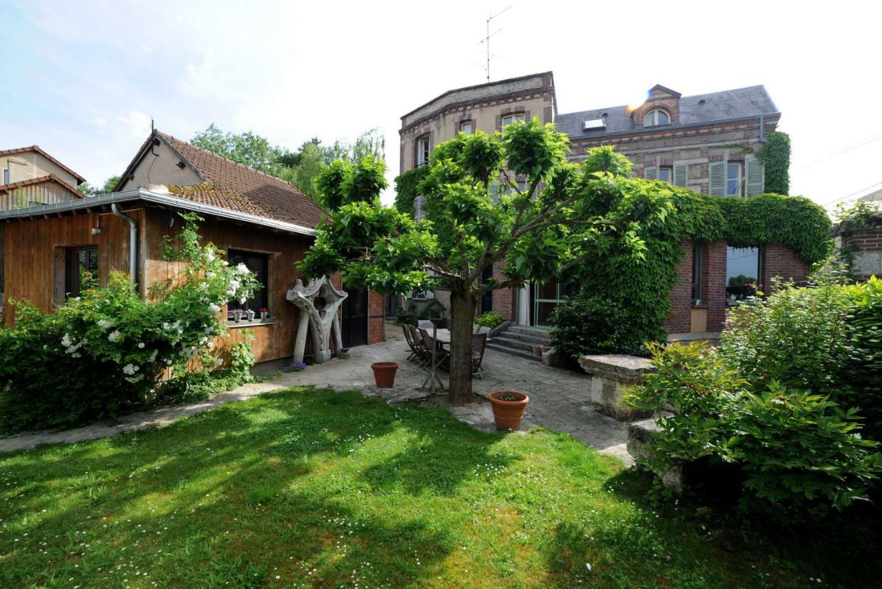 Bed and Breakfast La Rosace Шартр Екстер'єр фото